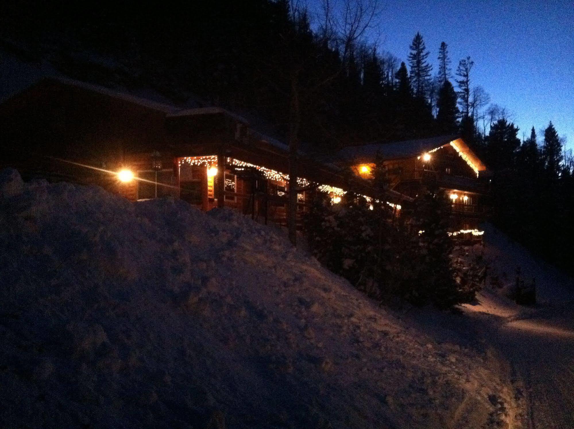 Snow Bear Inn And Condominiums Taos Ski Valley Eksteriør bilde